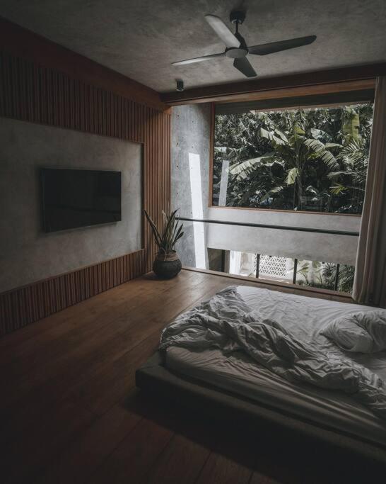 Q Loft - Tropical - Designer Loft -