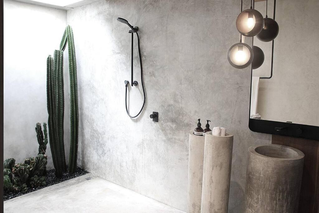 Q Loft - Tropical - Designer Loft - Villa