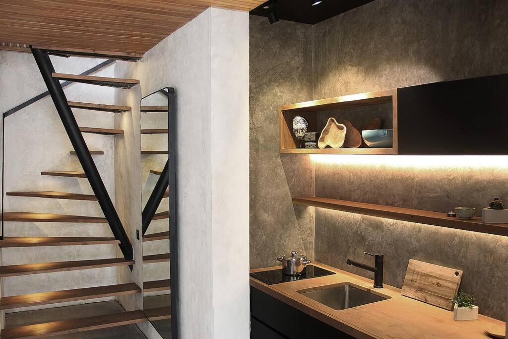 Q Loft - Tropical - Designer Loft -